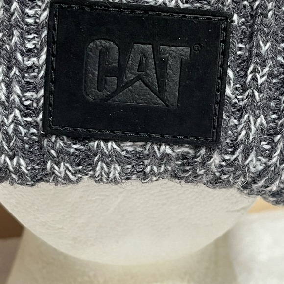Cat Winter Beanie Hat - Picture 2 of 7